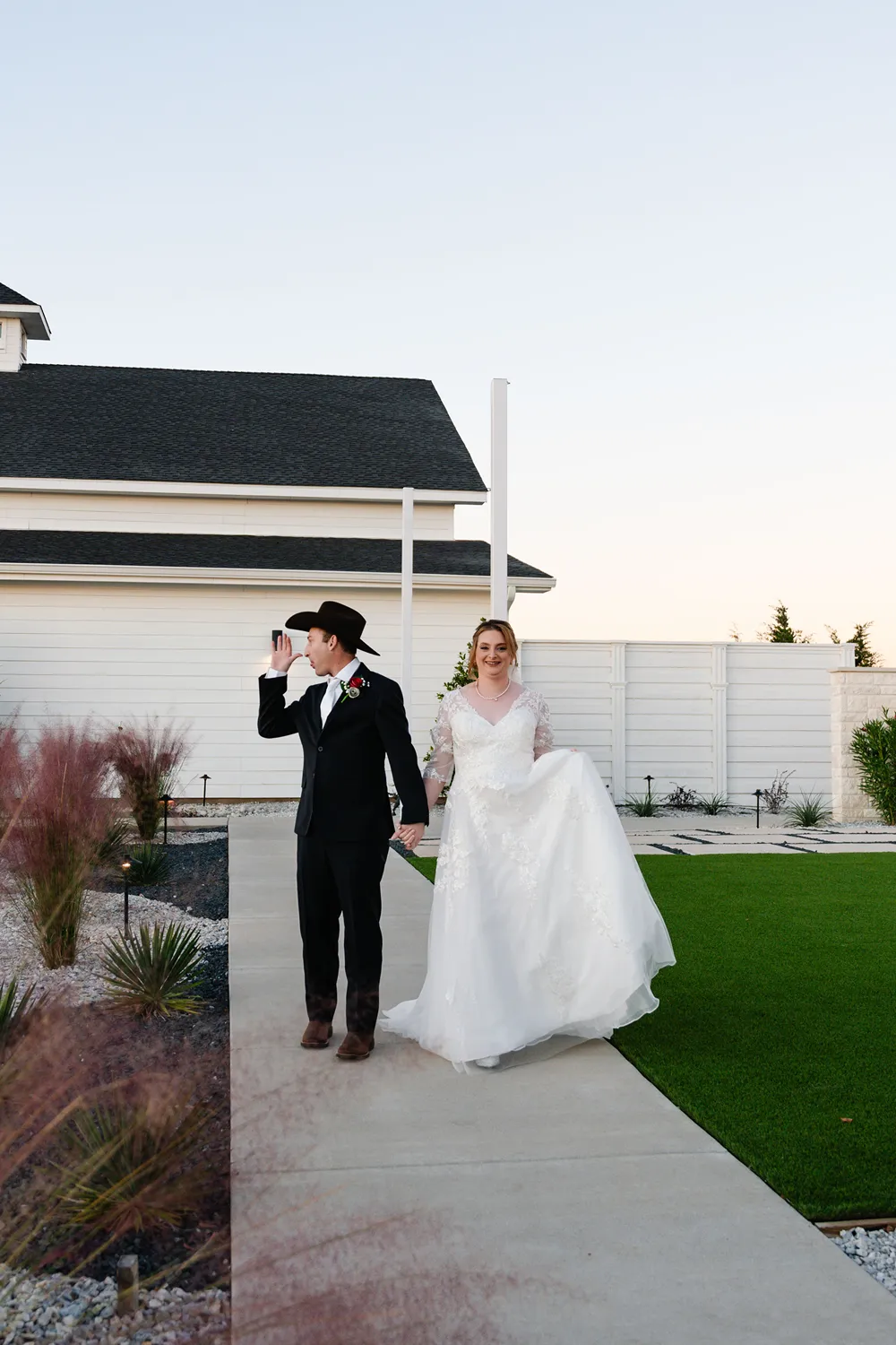 Newlyweds_Jeremy_&_Rachel_Wedding_PBA_11